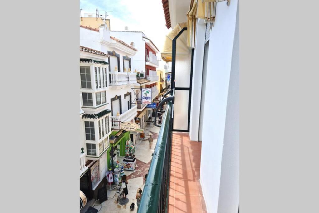Calmahouse Carihuela Apartment Торемолинос Екстериор снимка
